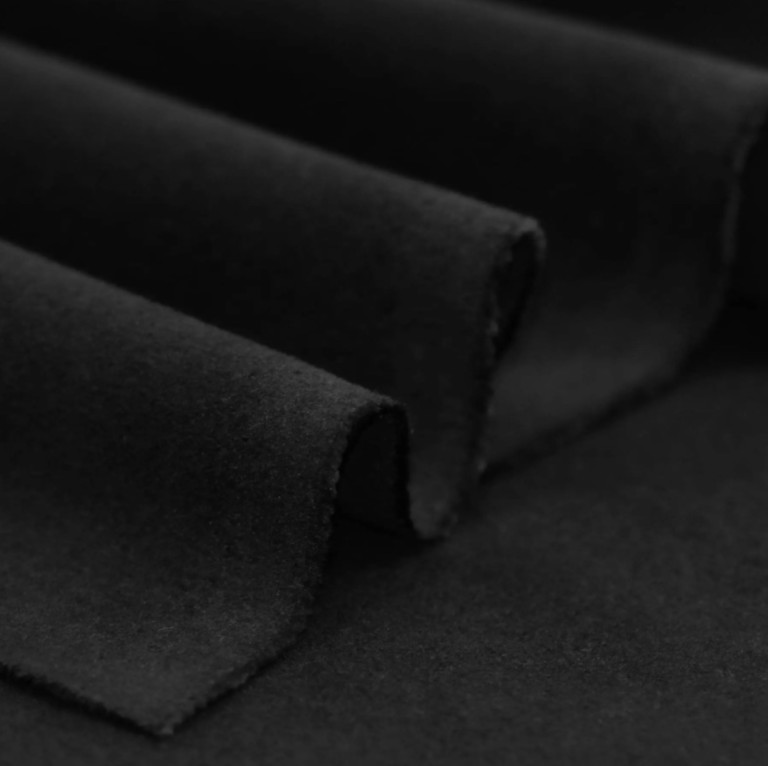 drap de laine noir